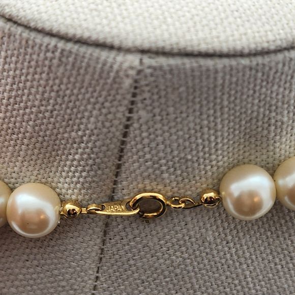 Japan Faux Pearl & Black Floral Painted Lacquered Square Bead 28" Necklace - Picture 7 of 8